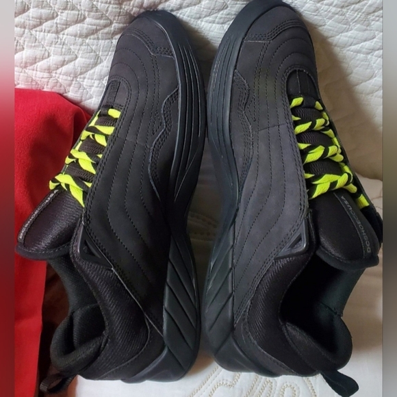 DC Williams Slims W/Lite Reflective Heel, Absolutely Like New Condition! Mens 10 - Picture 4 of 11